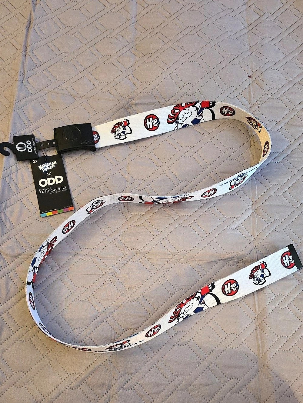 ODD Reverse Fashion Belt Graphic Reverse Belt in White & Black NWT